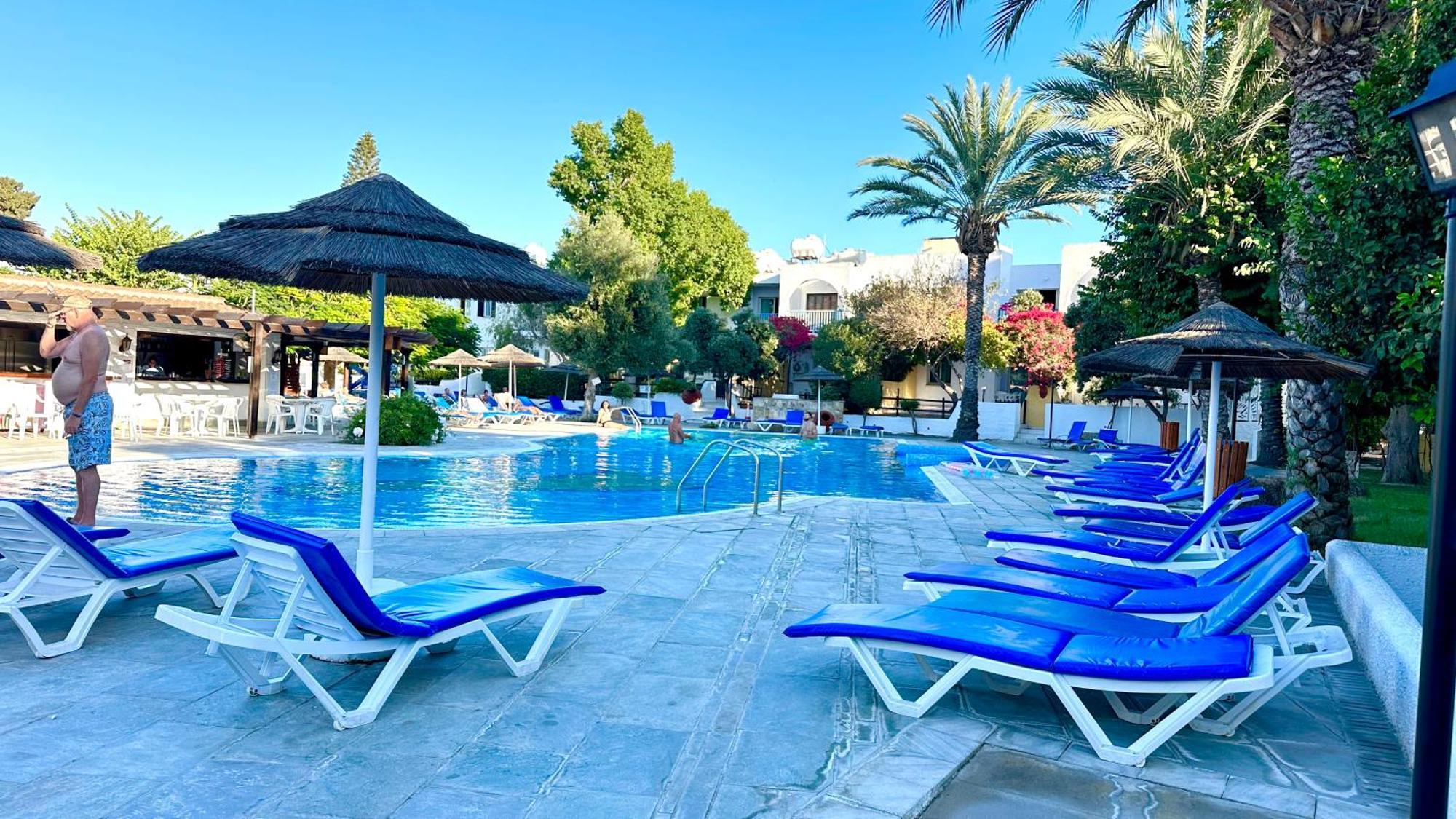 Paphos Gardens Studio Suite Eksteriør bilde